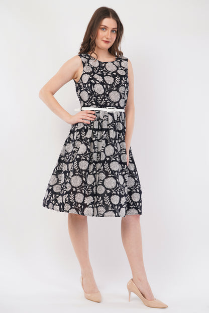 Hand Block Printed Cotton Sleeveless Floral Midi Dress – Noir Botanica