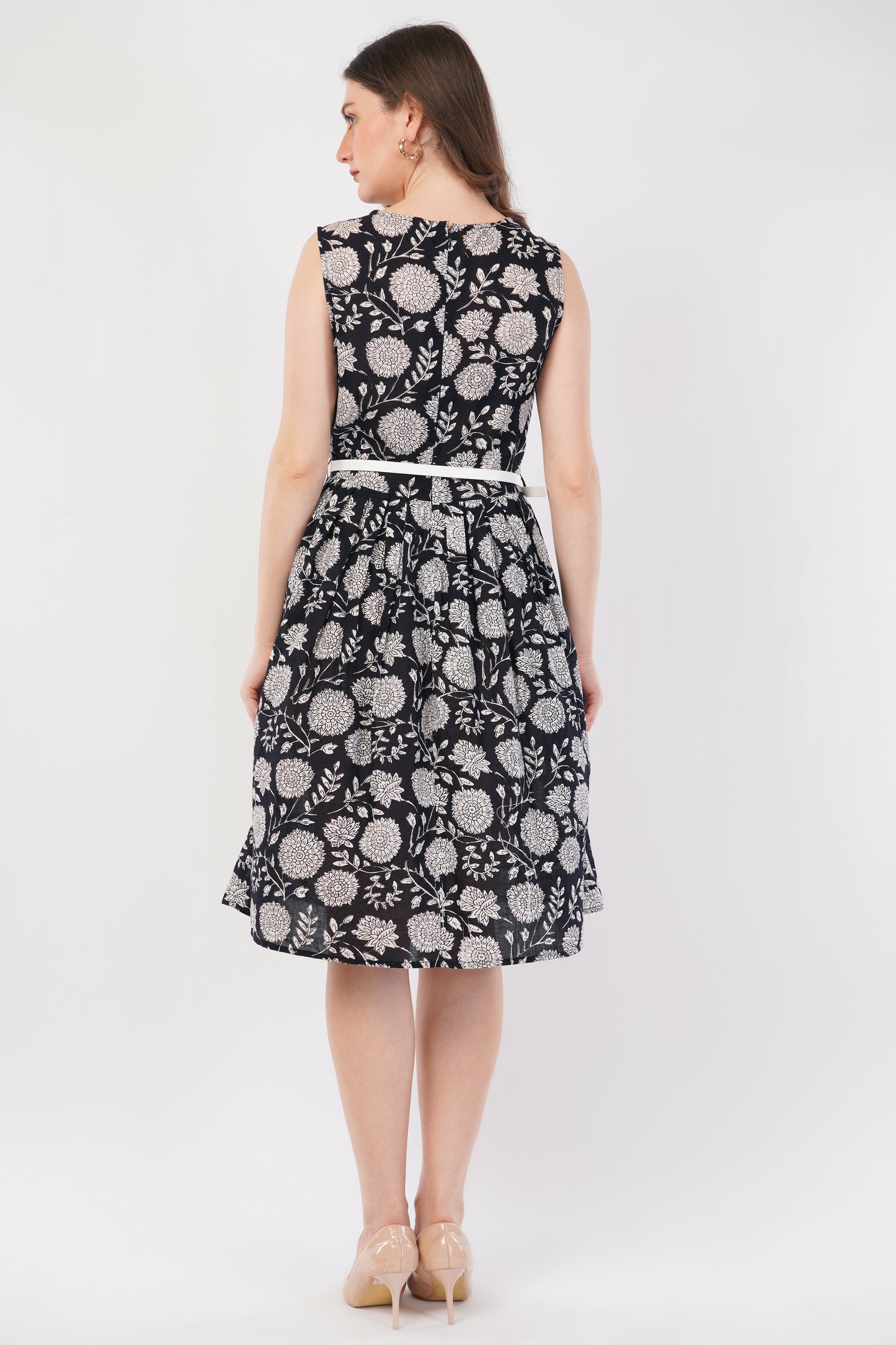 Hand Block Printed Cotton Sleeveless Floral Midi Dress – Noir Botanica